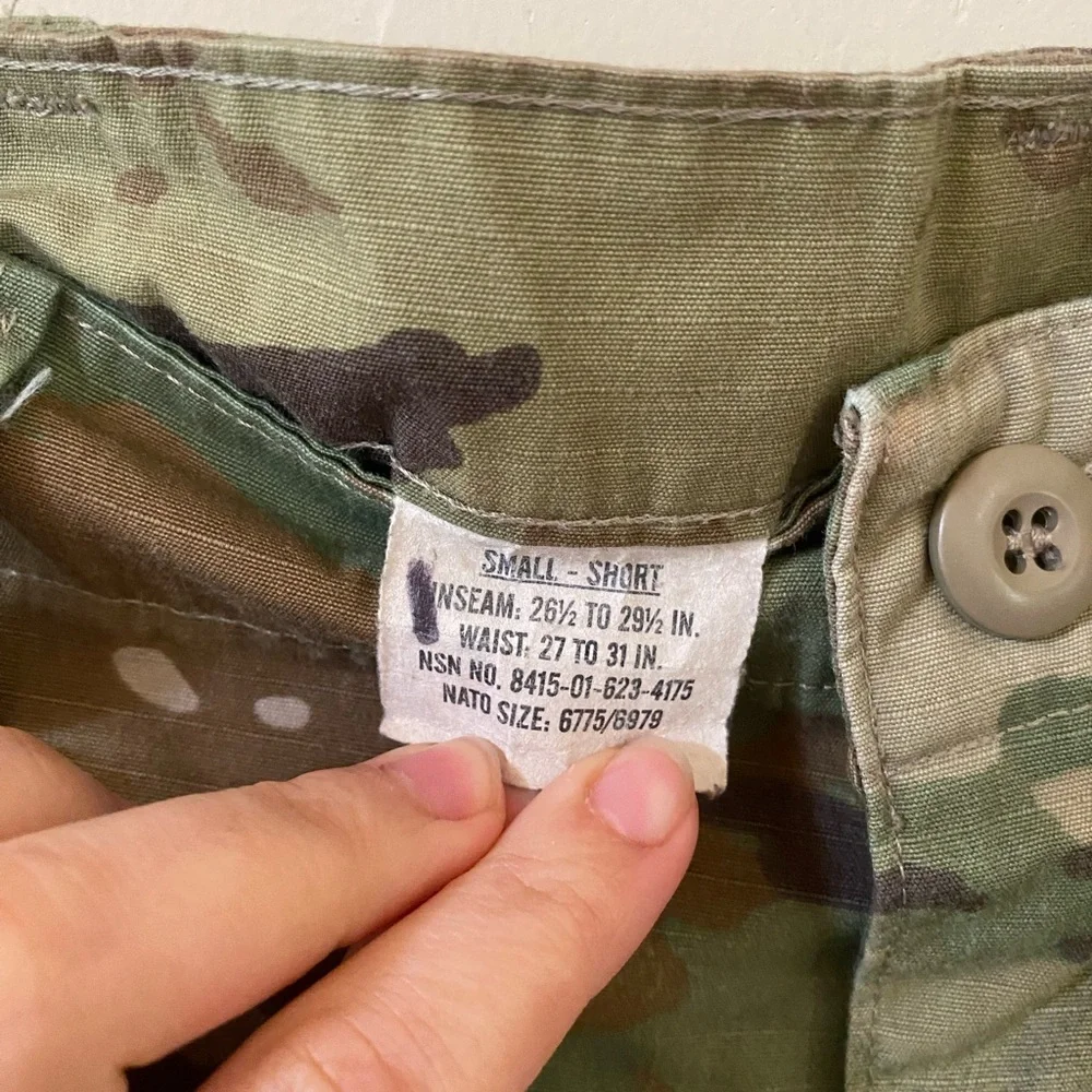 Authentic U.S. Army OCP Scorpion W2 Combat Trousers Pants Small Short Thrashed